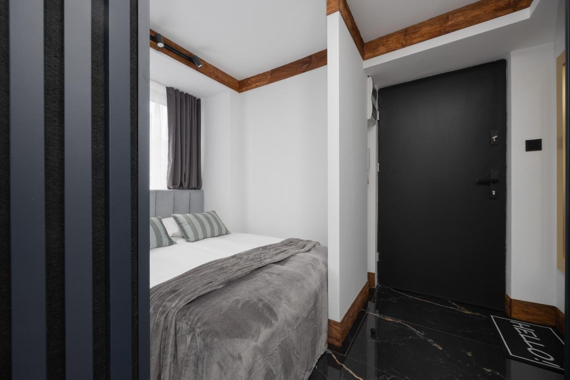 Center Elegant With View By Renters Apartment Warschau